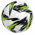 Ballon de football blanc, noir et vert avec design moderne